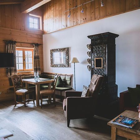 Parkhotel Egerner Hoefe Rotta Buitenkant foto