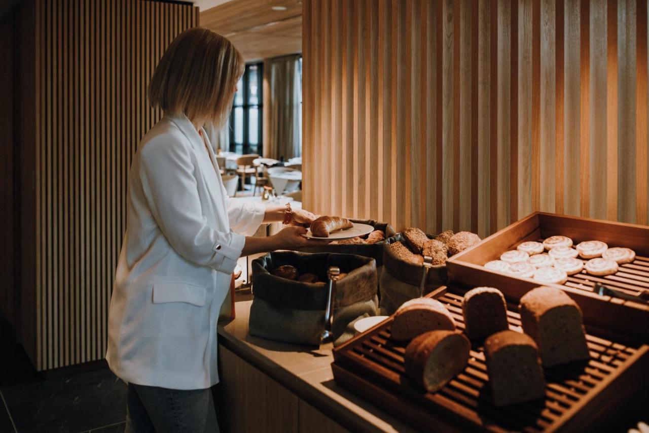 Parkhotel Egerner Hoefe Rotta Buitenkant foto