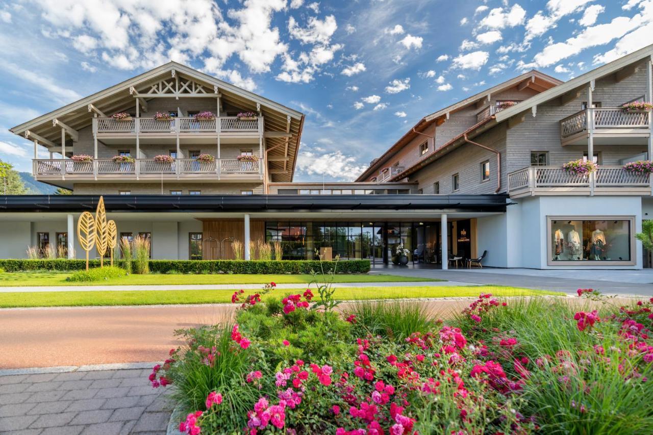 Parkhotel Egerner Hoefe Rotta Buitenkant foto