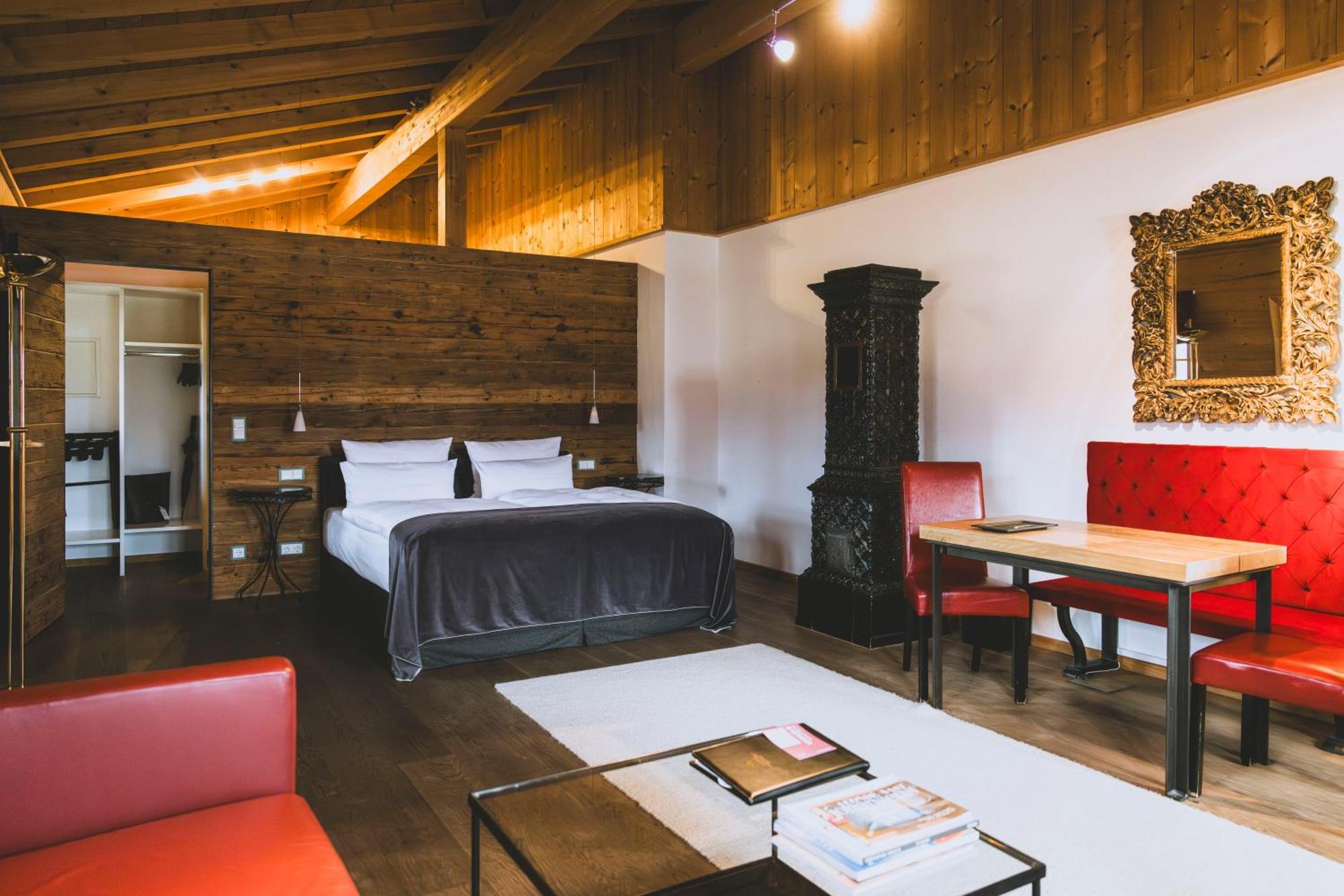 Parkhotel Egerner Hoefe Rotta Buitenkant foto